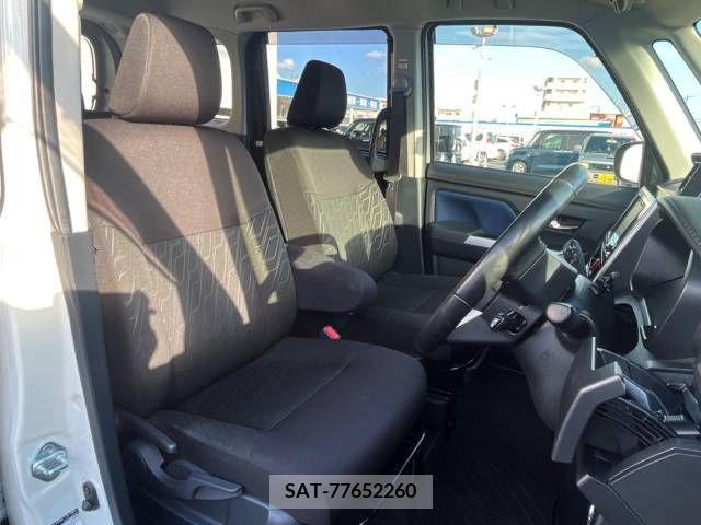 Toyota ROOMY 2018-12 311090-9