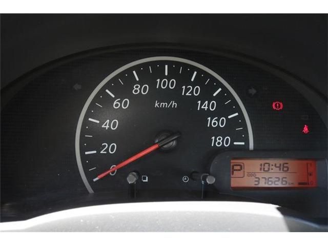 Nissan MARCH 2013-08 8177-8
