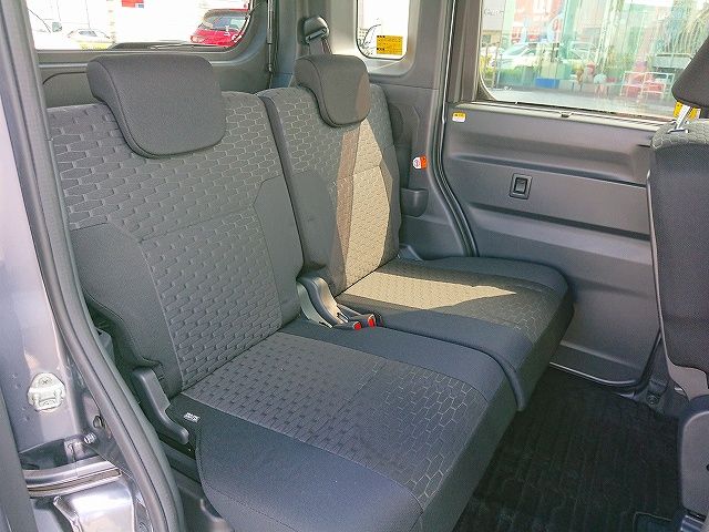 Daihatsu WAKE 2014-12 12552-18