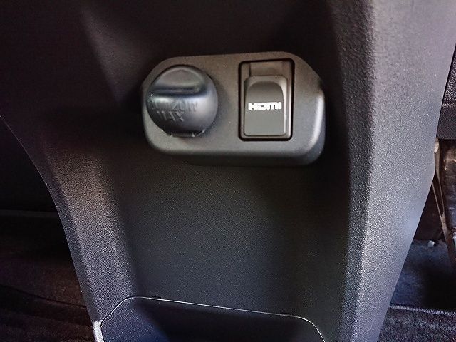 Daihatsu WAKE 2014-12 12552-22