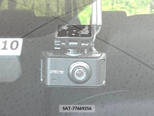 Toyota SIENTA 2021-10 394040-7