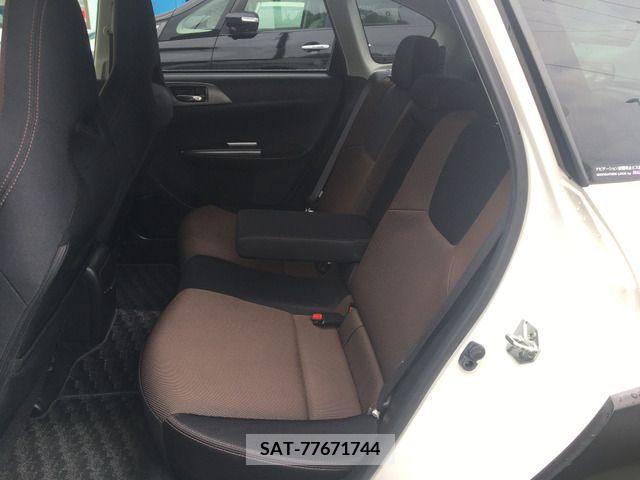 Subaru IMPREZA XV 2010-09 303657-4
