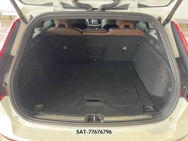 Volvo V60 2021-04 378914-13