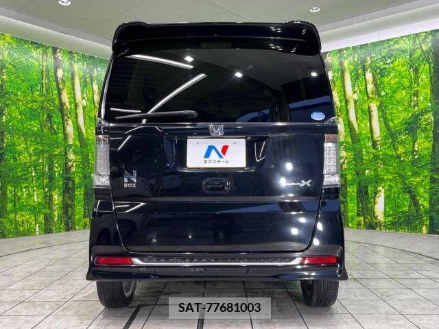 Honda N BOX 2017-02 209815-15