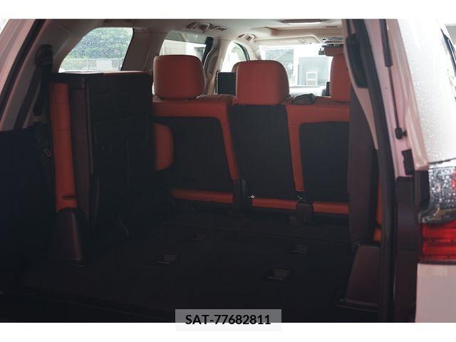 Lexus LX 2016-01 334449-12