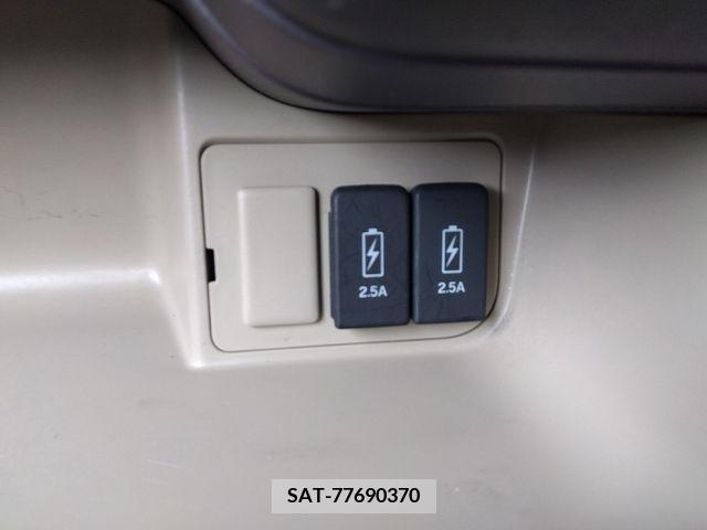 Honda N BOX 2018-11 214073-13