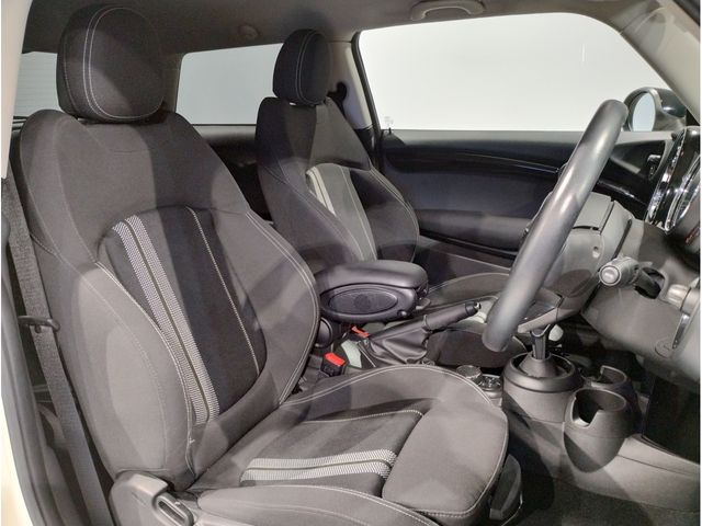 Bmw MINI 2018-09 4997-1
