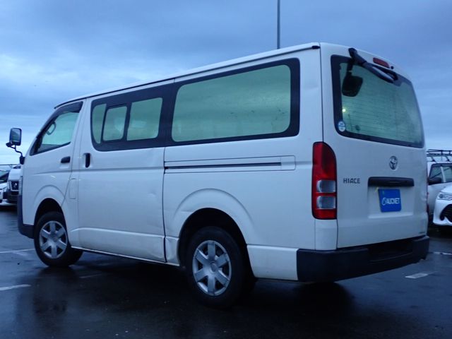 Toyota HIACE VAN 2015-11 191414-2
