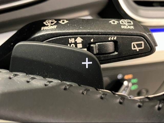 Audi Q5 2020-06 11604-5