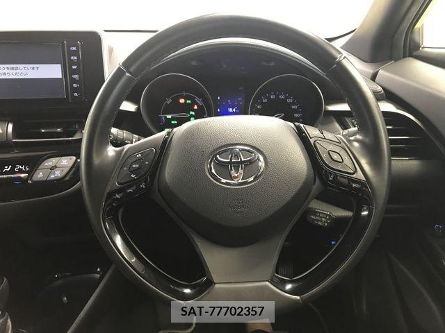Toyota C-HR 2019-10 396048-15