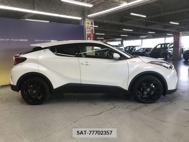 Toyota C-HR 2019-10 396048-3