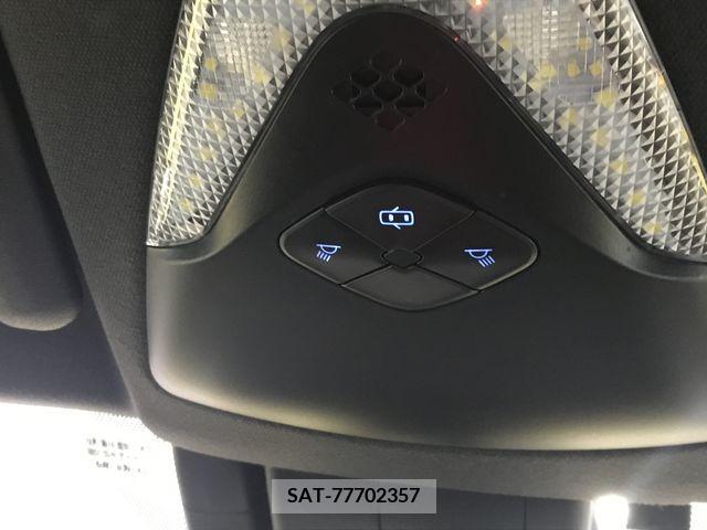 Toyota C-HR 2019-10 396048-26