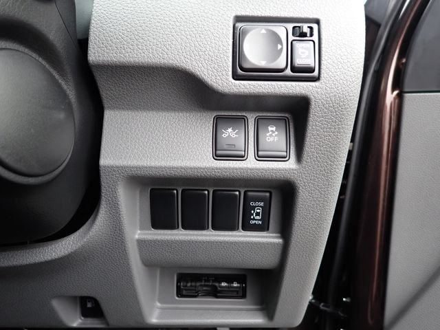 Nissan NV350 Caravan 2019-03 187432-13