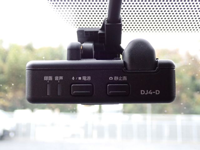 Nissan NV350 Caravan 2019-03 187432-12