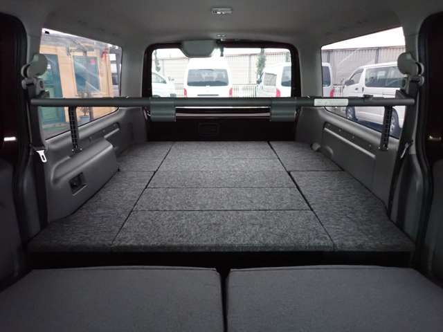 Nissan NV350 Caravan 2019-03 187432-25