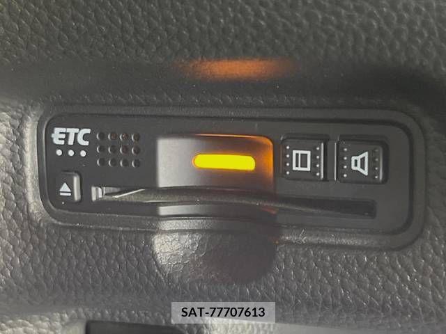 Honda N BOX CUSTOM 2017-10 330145-7
