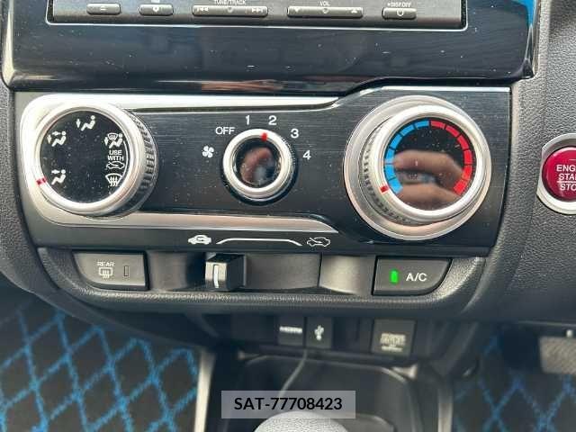 Honda FIT 2013-09 269446-4