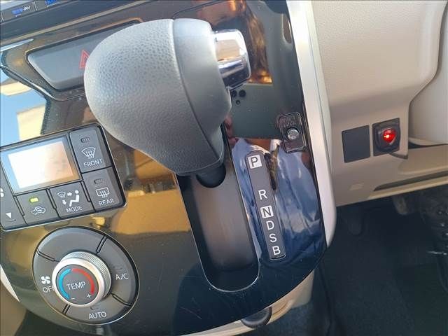 Daihatsu TANTO 2018-08 191480-13