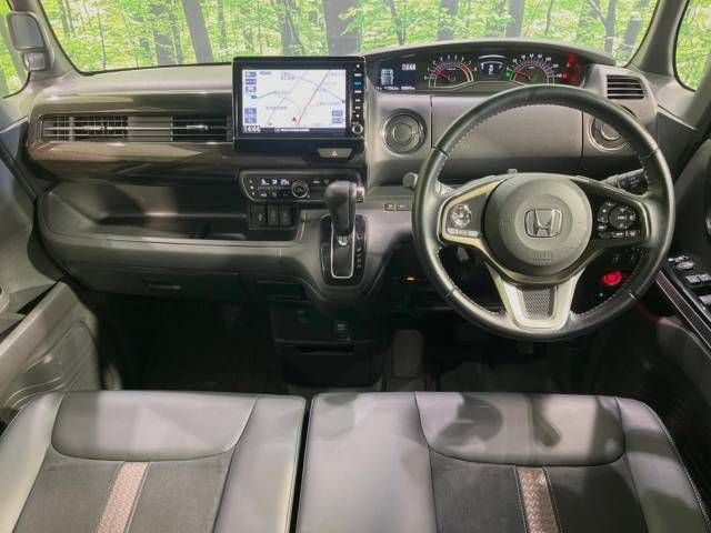 Honda N BOX CUSTOM 2019-02 192207-1