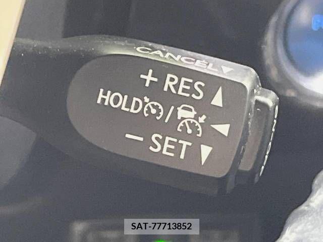 Toyota PRIUS 2017-10 393400-5
