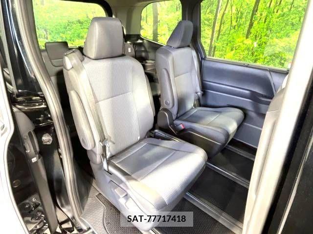 Toyota NOAH 2023-04 241565-8
