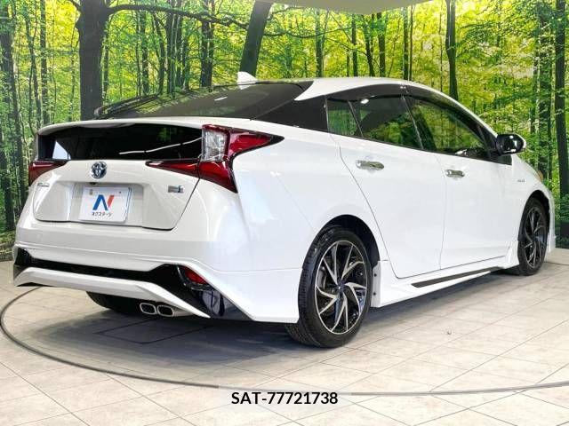 Toyota PRIUS 2019-10 343847-17