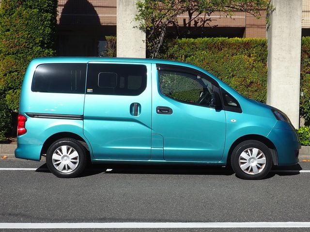 Nissan NV200 VANETTE WAGON 2011-09 24746-18