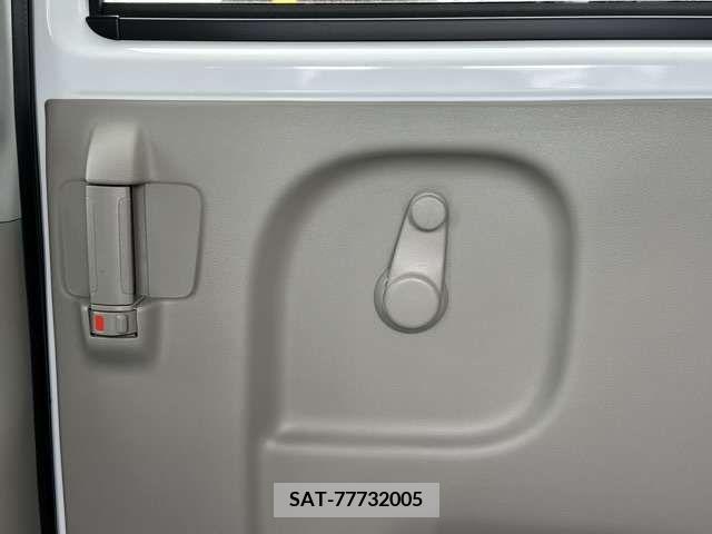 Nissan CLIPPER 2023-06 280253-7