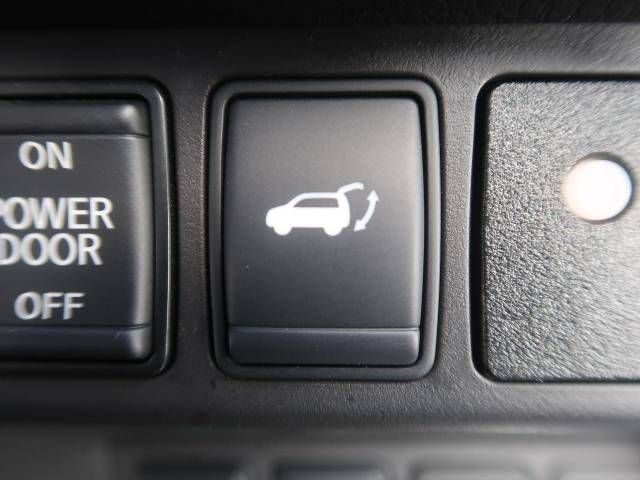 Nissan X-TRAIL 2018-04 15156-5