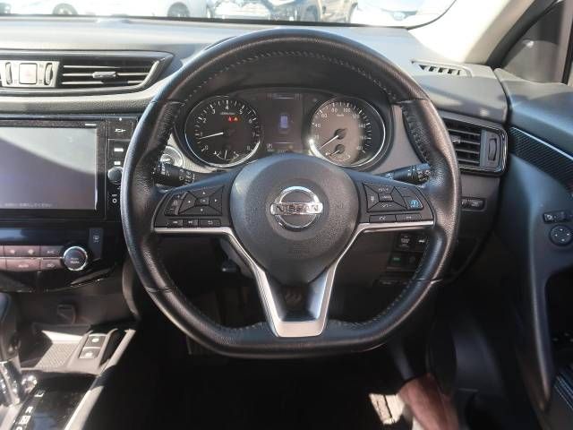 Nissan X-TRAIL 2018-04 15156-11