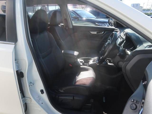 Nissan X-TRAIL 2018-04 15156-8