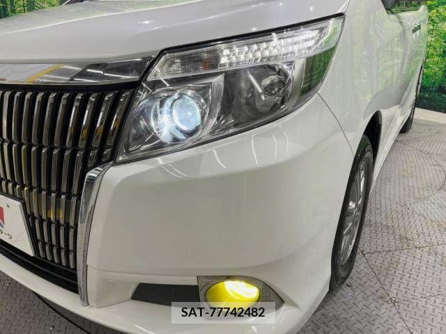 Toyota ESQUIRE 2015-09 268601-13