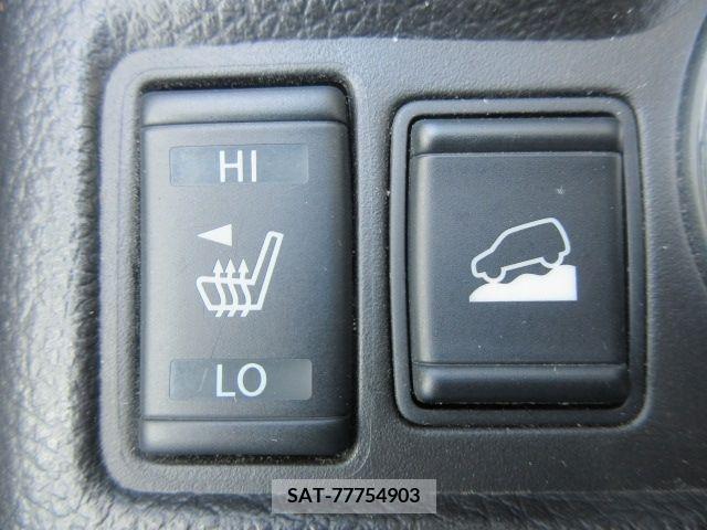 Nissan X-TRAIL 2016-08 291379-14
