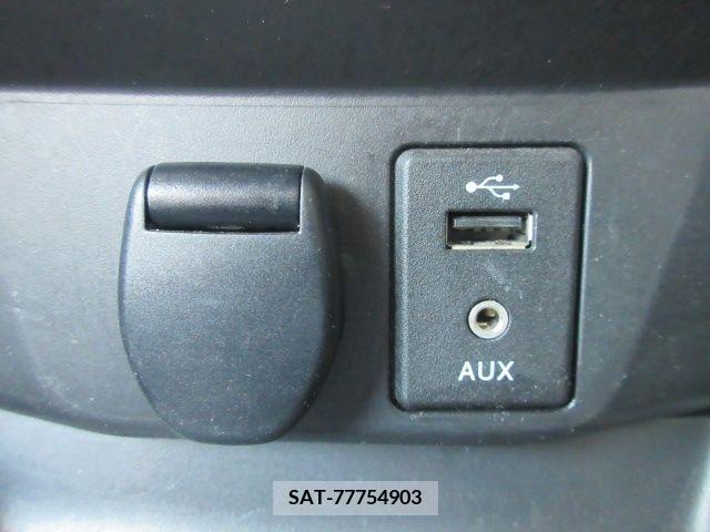 Nissan X-TRAIL 2016-08 291379-23