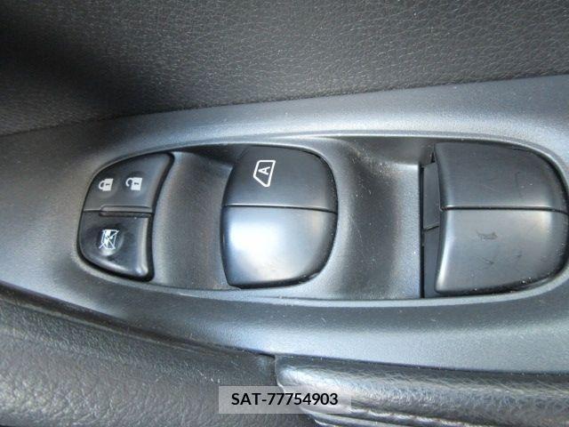Nissan X-TRAIL 2016-08 291379-25
