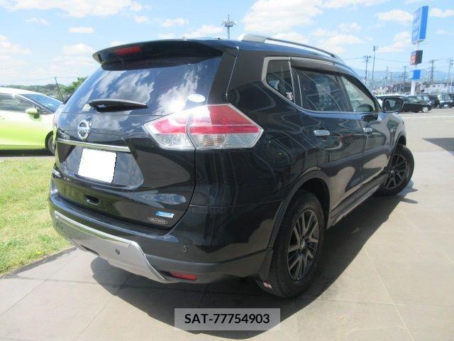 Nissan X-TRAIL 2016-08 291379-1