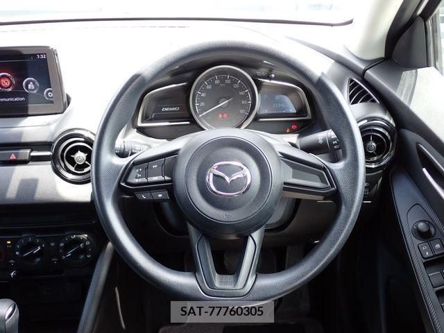 Mazda DEMIO 2019-03 334982-12