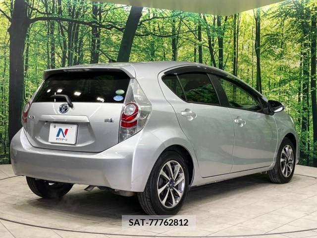 Toyota AQUA 2014-04 260549-17