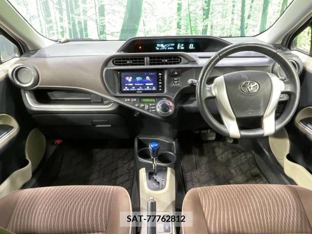 Toyota AQUA 2014-04 260549-1