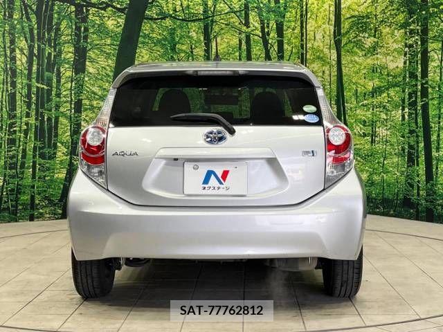 Toyota AQUA 2014-04 260549-15