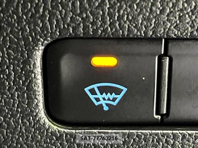 Toyota PRIUS PHV 2017-05 339206-7