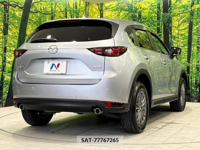 Mazda CX-5 2018-03 330430-18