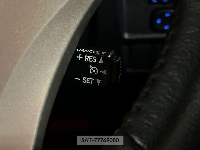 Toyota SAI 2013-12 284027-21