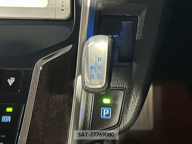 Toyota SAI 2013-12 284027-19