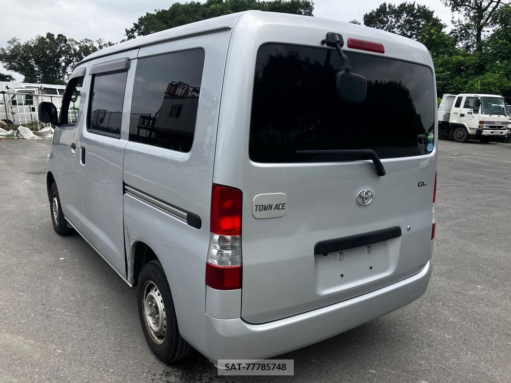 Toyota TOWNACE VAN 2019-06 355179-2