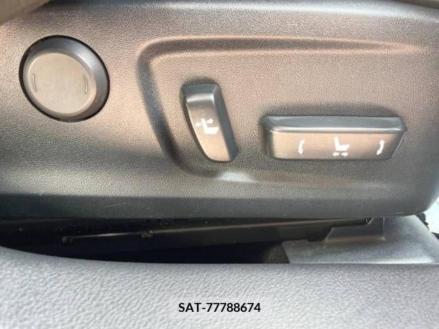 Lexus IS 2017-02 354039-7