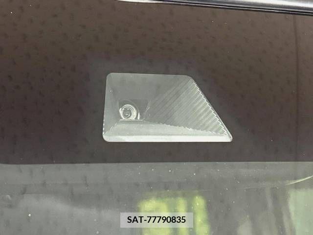 Honda N BOX CUSTOM 2018-11 216481-4
