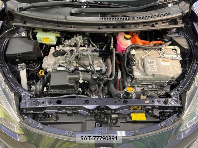 Toyota AQUA 2015-03 256295-18