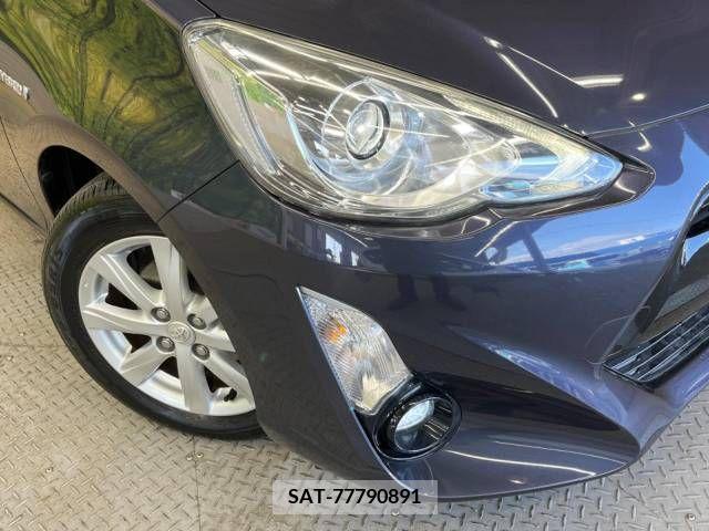 Toyota AQUA 2015-03 256295-12