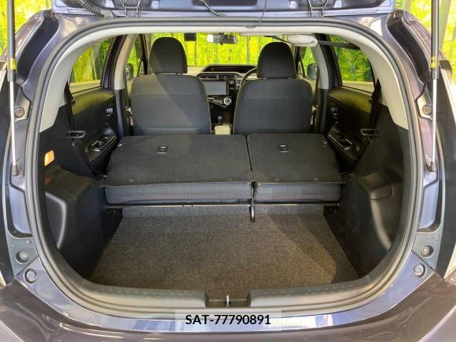 Toyota AQUA 2015-03 256295-10